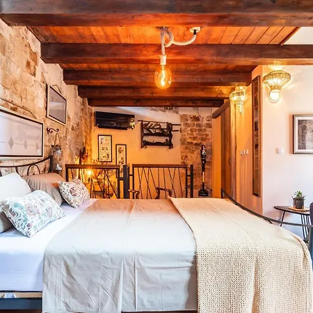 Traditional In Stone House In Heart Of * Trogir