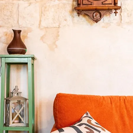 Casa de Férias Traditional In Stone House In Heart Of Trogir