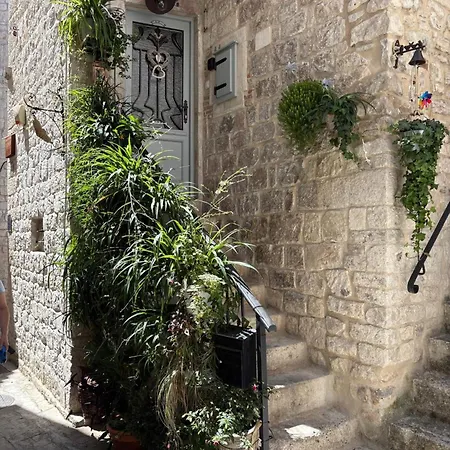 Traditional In Stone House In Heart Of *
